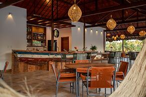 MKNI Hotel - Ikaika Makani Experience