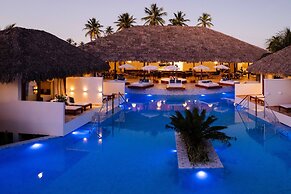 MKNI Hotel - Ikaika Makani Experience