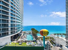 Hollywood Beach Condos