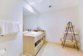 Hollywood Beach Condos