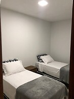 Ap 2 Qts com suíte  Garagem e Elevador