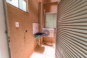 Ap 2 Qts com suíte  Garagem e Elevador