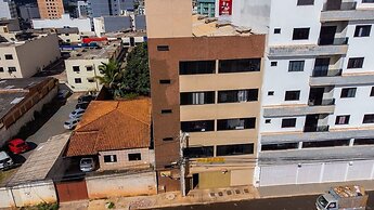 Ap 2 Qts com suíte  Garagem e Elevador