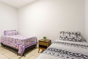 Ap 2 Qts com suíte  Garagem e Elevador