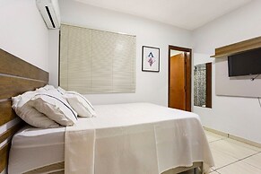 Ap 2 Qts com suíte  Garagem e Elevador