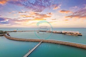 ZEN POINT PENTHOUSE - 3 BR Waterfront