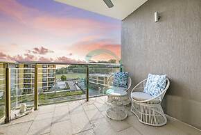 ZEN PENINSULA - 3 BR Waterfront Apt