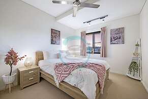 ZEN PENINSULA - 3 BR Waterfront Apt