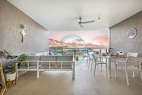 ZEN PENINSULA - 3 BR Waterfront Apt