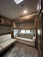 5th Wheel Overnight Rental