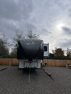 5th Wheel Overnight Rental