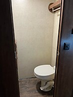 5th Wheel Overnight Rental