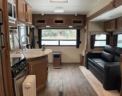 5th Wheel Overnight Rental