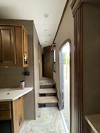 5th Wheel Overnight Rental