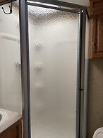 5th Wheel Overnight Rental