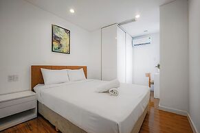 City by night Ben Thanh Apartments