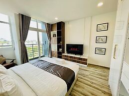 City by night Ben Thanh Apartments