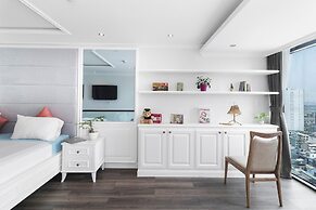 City by night Ben Thanh Apartments