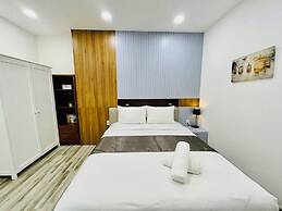 City by night Ben Thanh Apartments