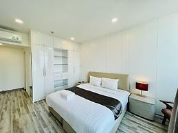 City by night Ben Thanh Apartments