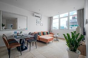 City by night Ben Thanh Apartments