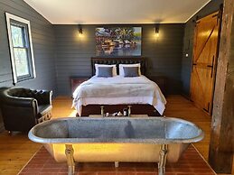 Murray River Spa Retreat