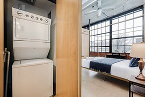 TWO Astonishing  Adler Loft CozySuites