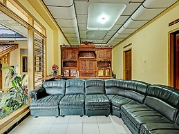 SPOT ON 92408 Hotel Renata 2