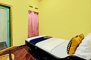 SPOT ON 92414 Hotel Pereng Sari