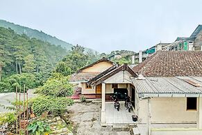 SPOT ON 92414 Hotel Pereng Sari