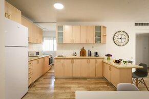 Seaside Escape with Private Patio by Sea N Rent