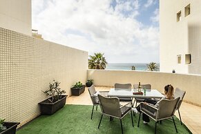 Seaside Escape with Private Patio by Sea N Rent