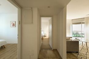 Seaside Escape with Private Patio by Sea N Rent