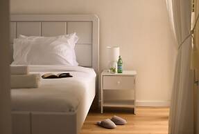 Seaside Escape with Private Patio by Sea N Rent