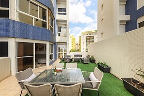 Seaside Escape with Private Patio by Sea N Rent