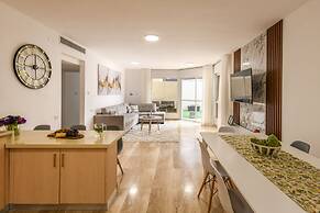 Seaside Escape with Private Patio by Sea N Rent