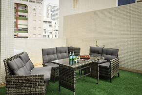 Seaside Escape with Private Patio by Sea N Rent