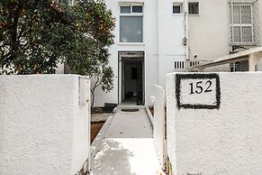Relax in a Rural Retreat 2BR Apt wGarden