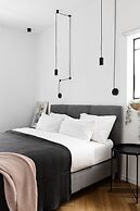 Spacious & Modern 3BD Apartment 2-min From Beach