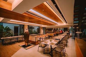 The Maximilian Hotel