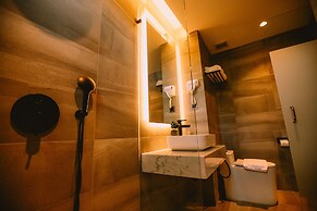 The Maximilian Hotel