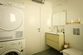 Beachside 3-BR Apt Perfect for Families