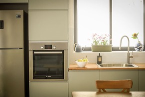 Beachside 3-BR Apt Perfect for Families