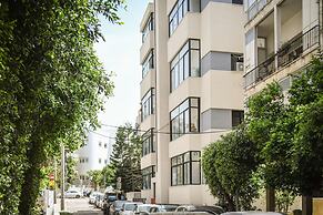 Beachside 3-BR Apt Perfect for Families