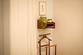 Beachside 3-BR Apt Perfect for Families