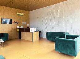 Bay Breeze Hotels & Resorts