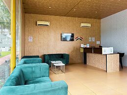 Bay Breeze Hotels & Resorts