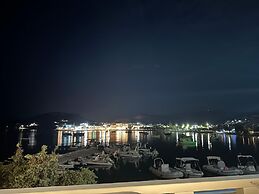 Milos AquaBliss Beachfront Villa