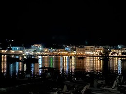 Milos AquaBliss Beachfront Villa