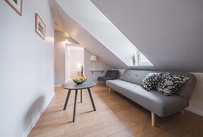 Lollo Self Check-in Residence - Lollo Luxury